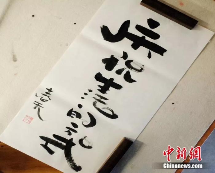 坚春天作品。受访者供图
